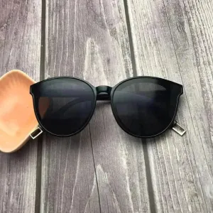 Fashionable Polarized sunglasses for Women