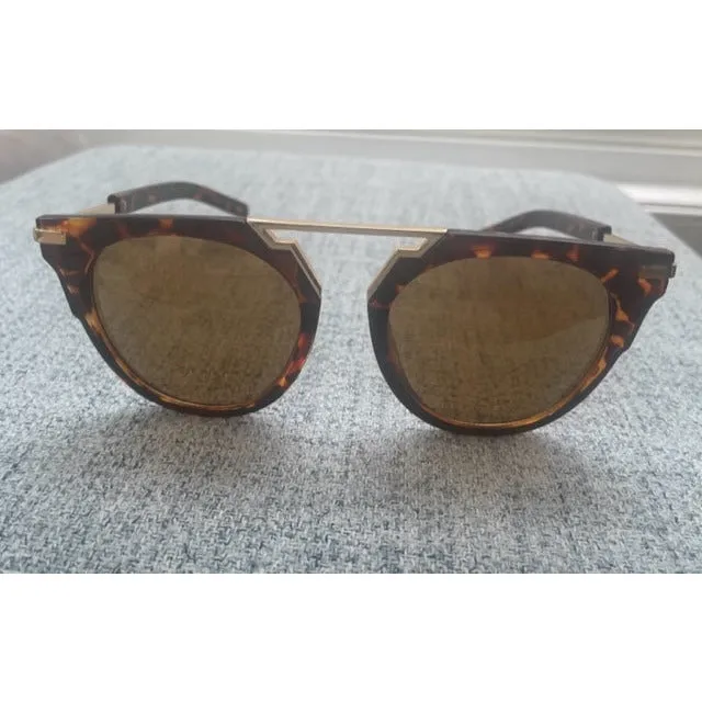 Riviera Round Tortoise & Gold Sunglasses