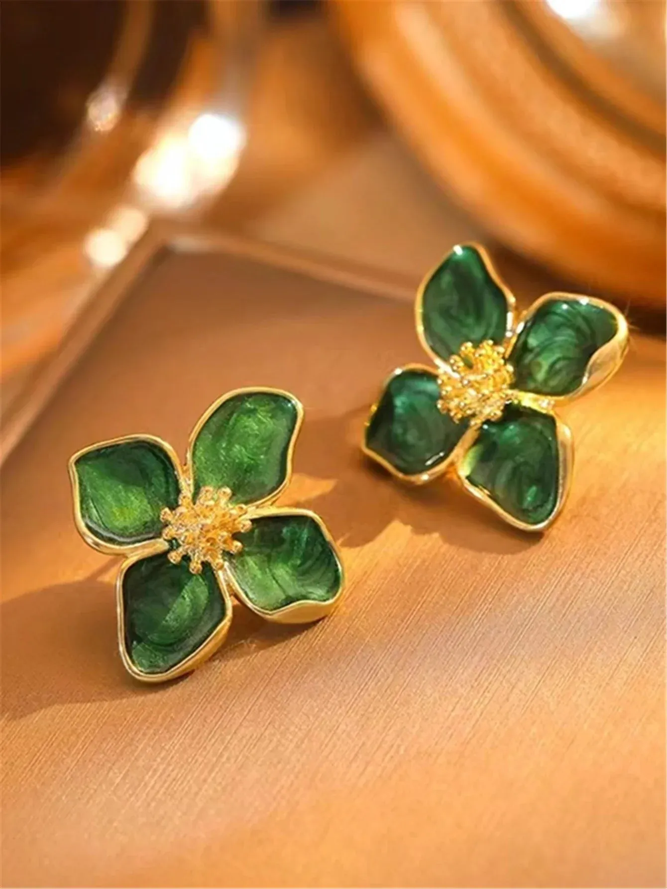 Vintage Hibiscus Dropped Glaze Flower Stud Earrings