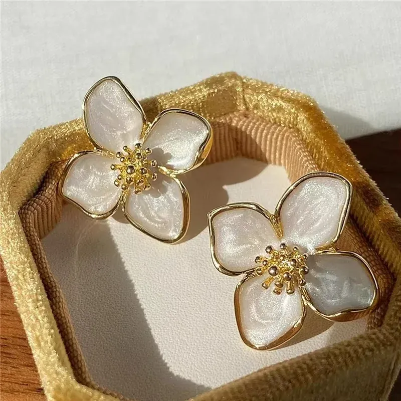 Vintage Hibiscus Dropped Glaze Flower Stud Earrings